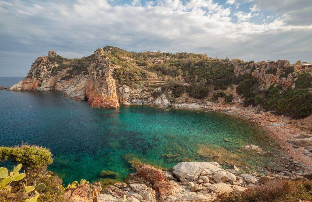 https://pescatortoli.leai.it/wp-content/uploads/2022/04/Cala-Moresca-tortoli.jpg