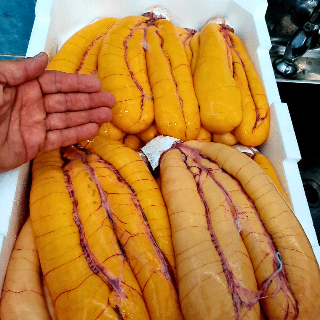 La Bottarga Più Pregiata al Mondo – Un Tesoro Gourmet da Scoprire 3 Sacche ovariche fresche di muggine per bottarga artigianale