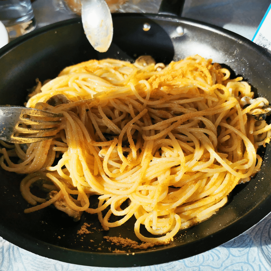 La Bottarga Più Pregiata al Mondo – Un Tesoro Gourmet da Scoprire 8 Spaghetti alla bottarga di muggine sarda con olio EVO