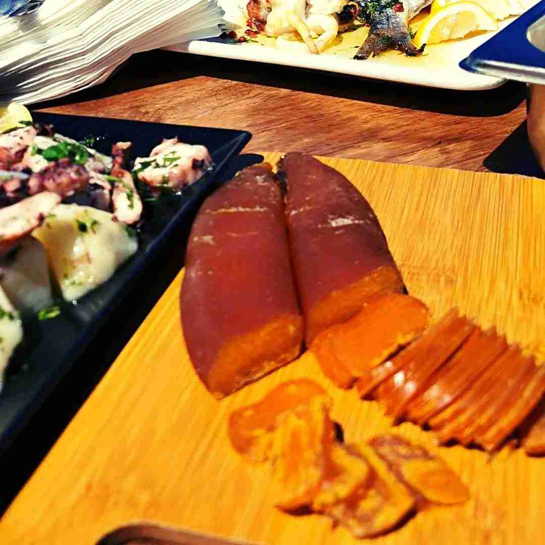 Bottarga di Muggine - le principali curiosità 84 bottarga tavolo Cooperativa Pescatori Tortolì
